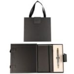 Set cadou stilou grafit/argintiu + agenda mate A6 Cresco Elegant Premium 850061-1, cutie neagra magnet