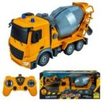 Camion-betoniera cu RC