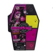 Papusa Draculaura High Neon Frights, Monster High