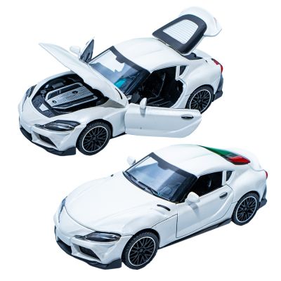 Masinuta din metal, cu baterii